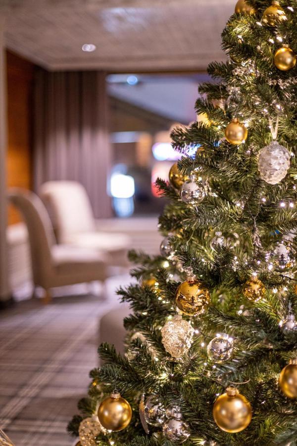 Grand Hotel Courchevel 1850 Экстерьер фото